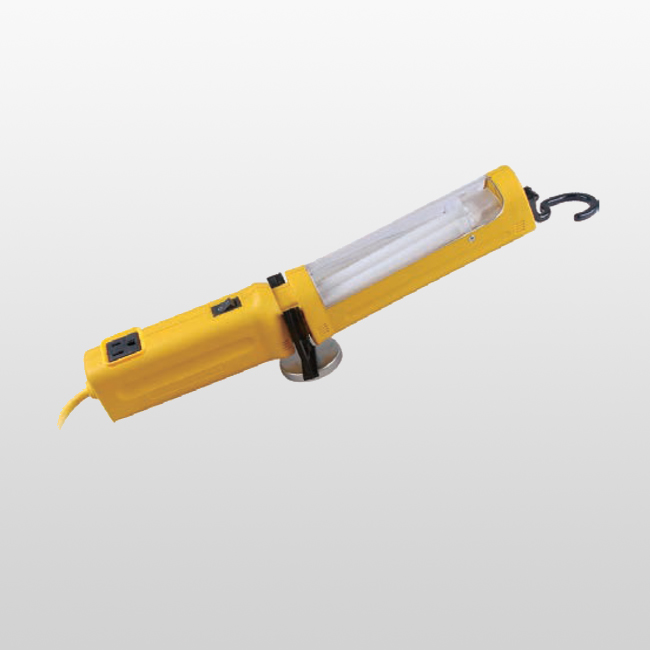 BFE-100A Lampe 13 W homologuée UL de type PL ou CFL avec interrupteur marche/arrêt et prise 5-15R